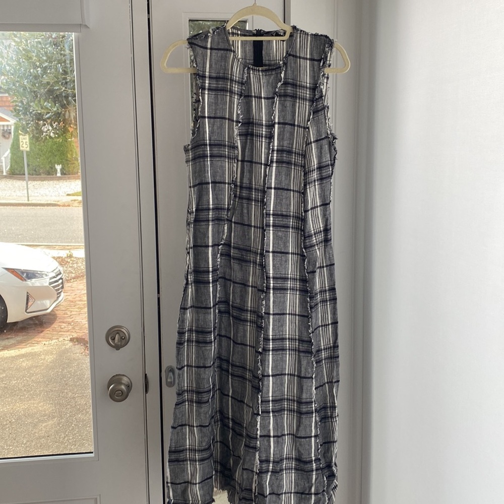 Zara sleeveless dress size m black and white